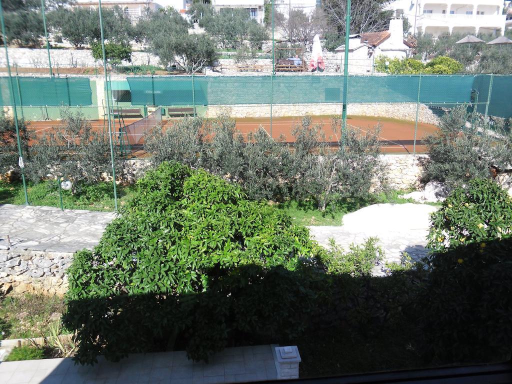 Rooms And Apartments Kurtovic Donji Seget Exterior foto