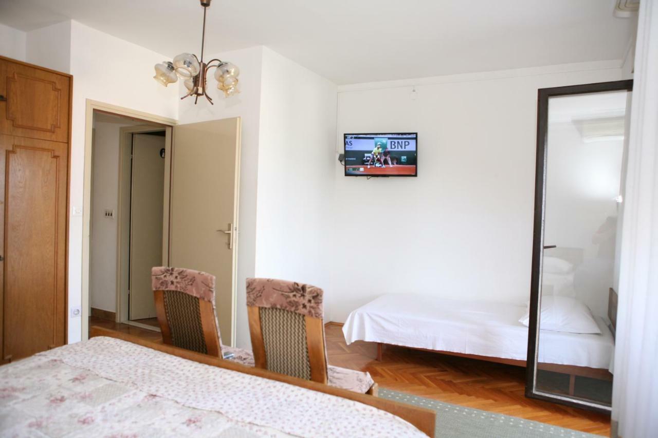 Rooms And Apartments Kurtovic Donji Seget Exterior foto