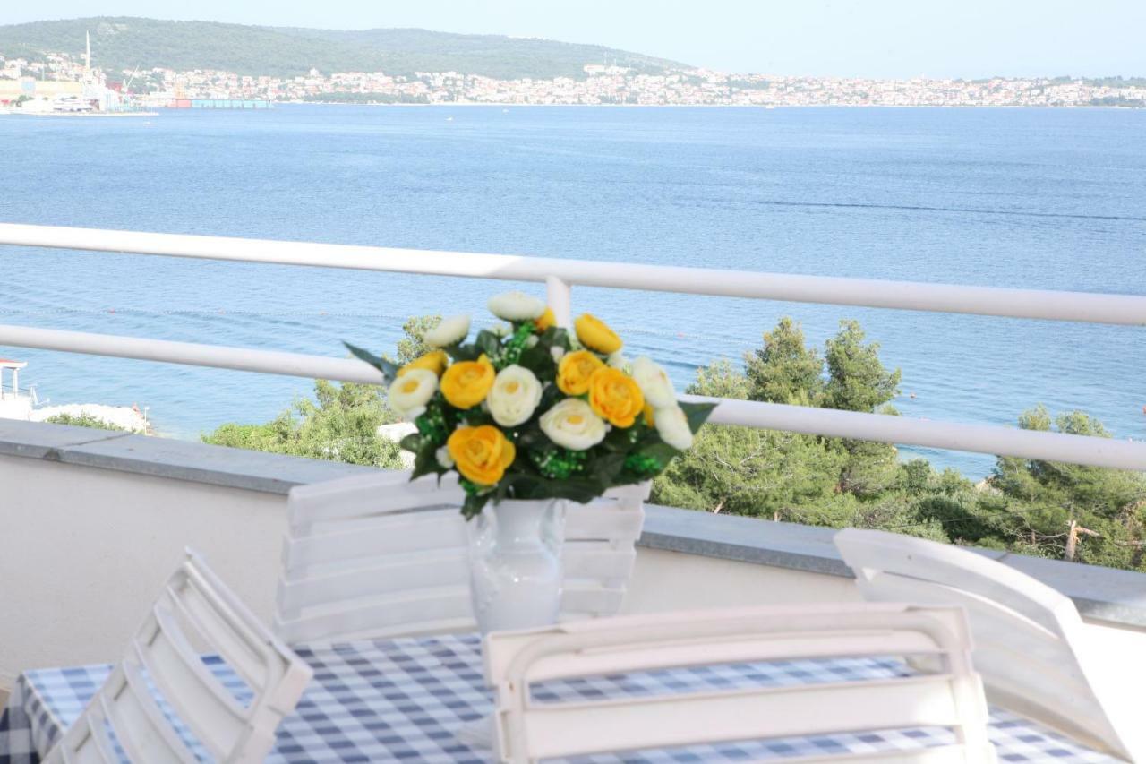 Rooms And Apartments Kurtovic Donji Seget Exterior foto